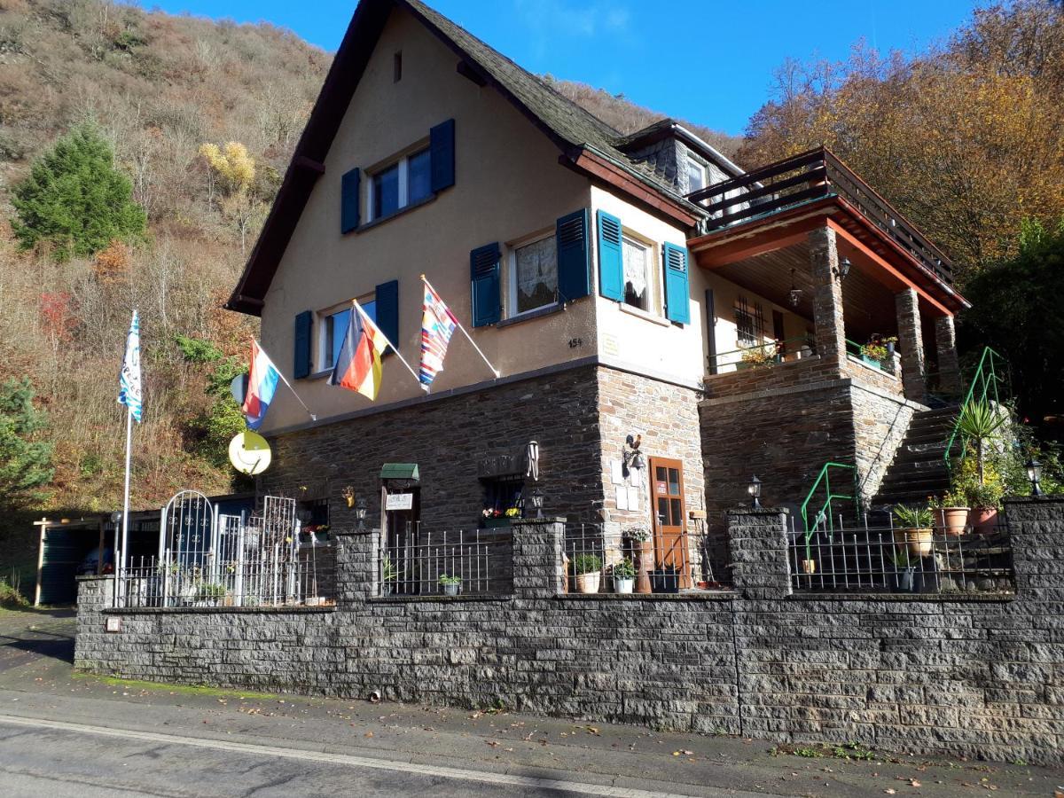 Haus Am Dekernbach Bed & Breakfast Cochem Exterior photo